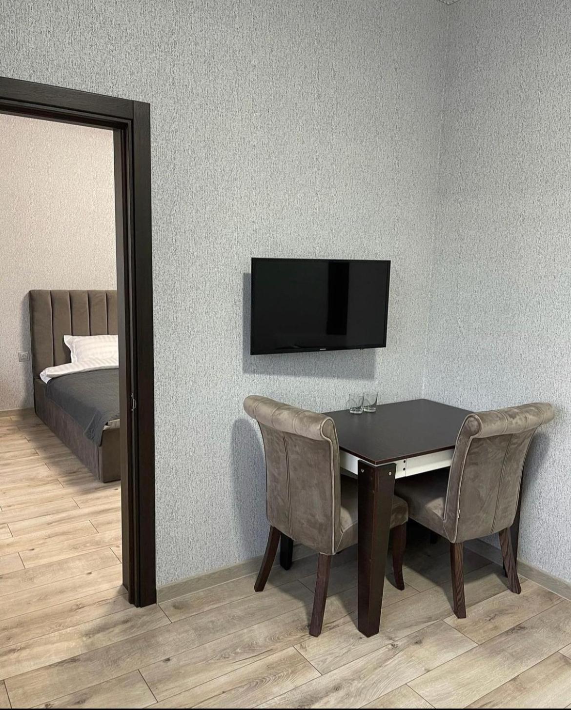 Ні Пуху, Ні Пера! Hotel Reshetylivka Exterior foto